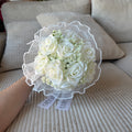Bouquet DAPHNÉ - Roses blanches perlées
